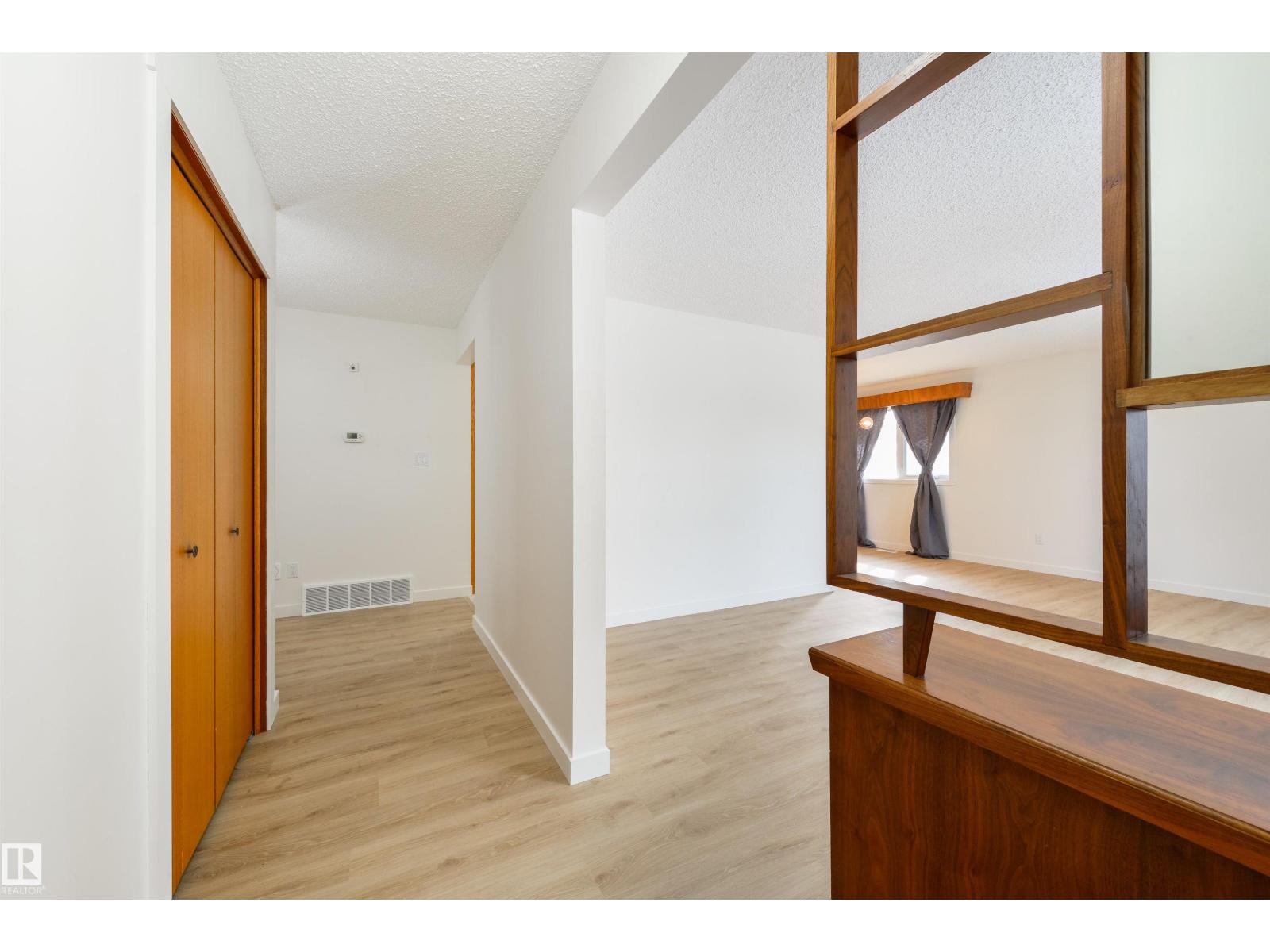 Additional image 2 of 9613 151 Street NW, Edmonton, AB, T5P1S5