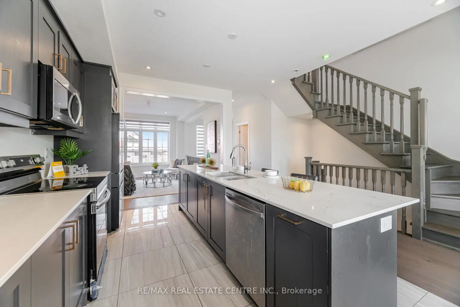 Additional image 8 of 20 Foxsparrow Road