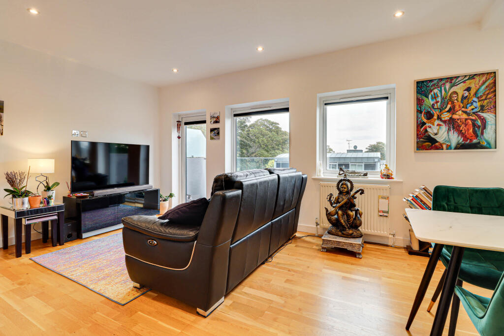 Additional image 4 of Old London Road, St Albans, AL1