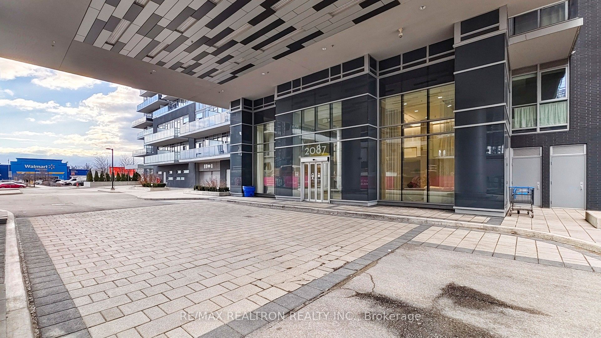 Additional image 3 of 1407-2087 Fairview Street, Burlington, ON, L7R 0E5