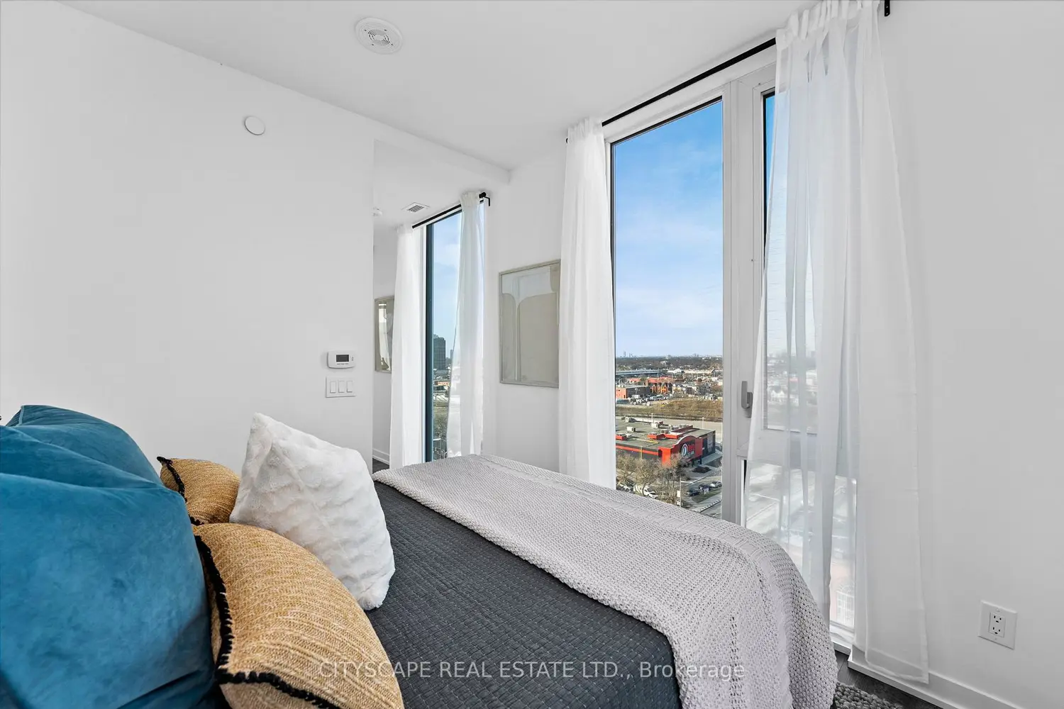 Additional image 6 of 1808 St Clair Avenue 1104
