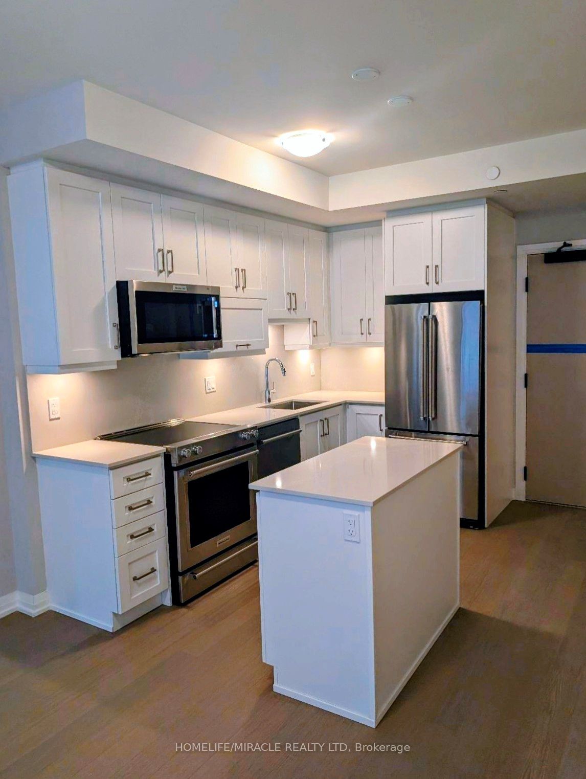 Additional image 6 of 302-1415 Dundas Street E, Oakville, ON, L6H 8A3