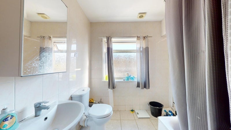 Additional image 5 of Room in a Shared Flat, Mile End Road, E1, N1 7GU