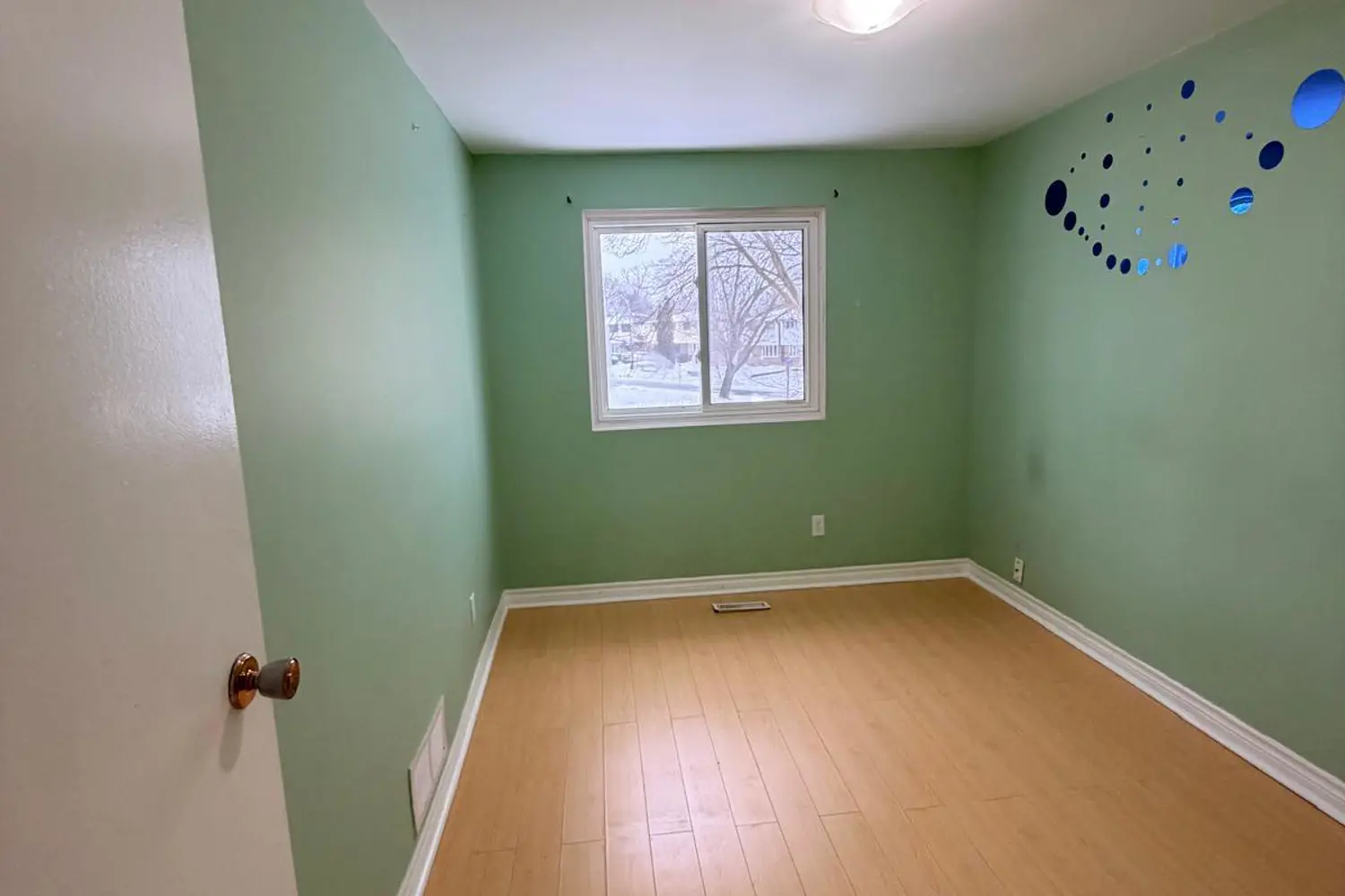 Additional image 12 of 1391 Fenelon Crescent