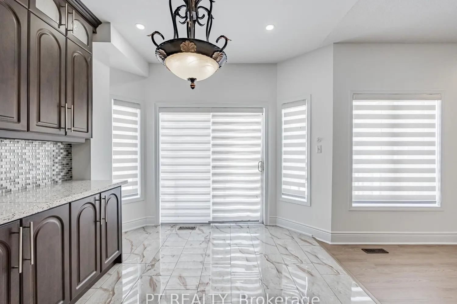 Additional image 16 of 7 Homeview Road