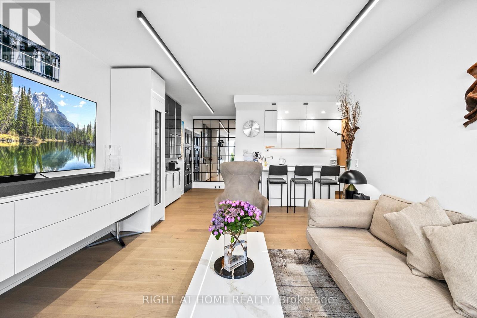 Additional image 4 of 1402-168 King St East Street, Toronto, ON, M5A 4S4