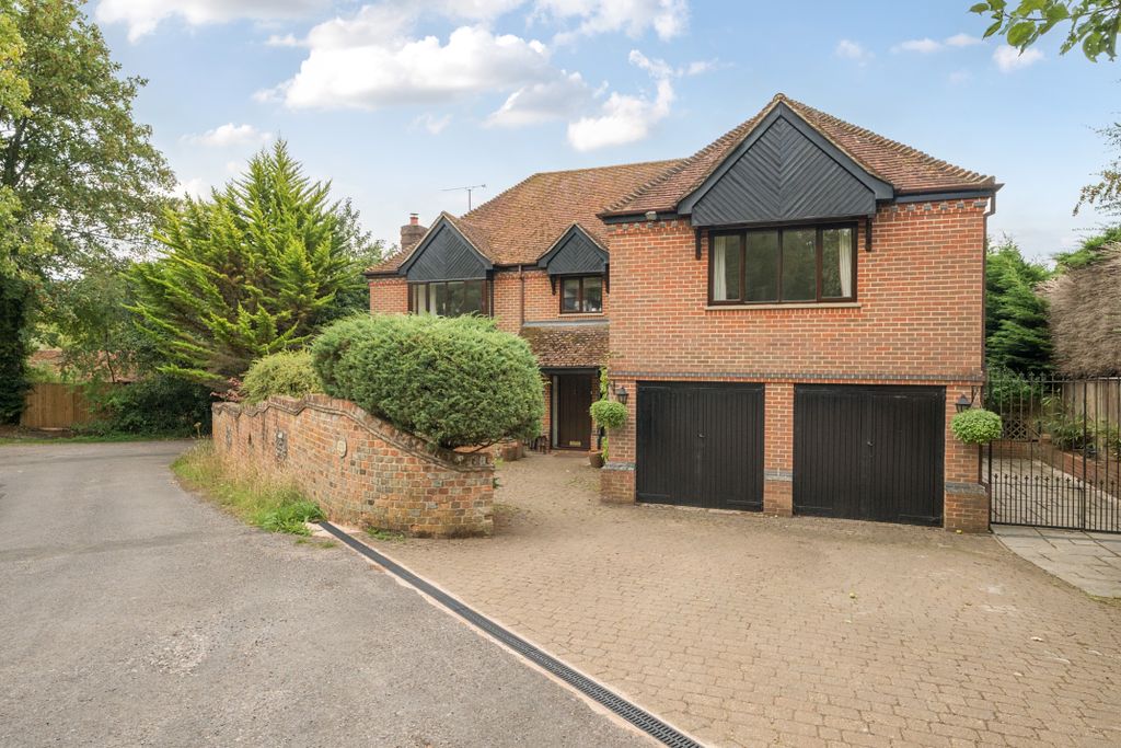 Additional image 21 of 5 bed detached house for saleThe Green, Henley-On-Thames RG9