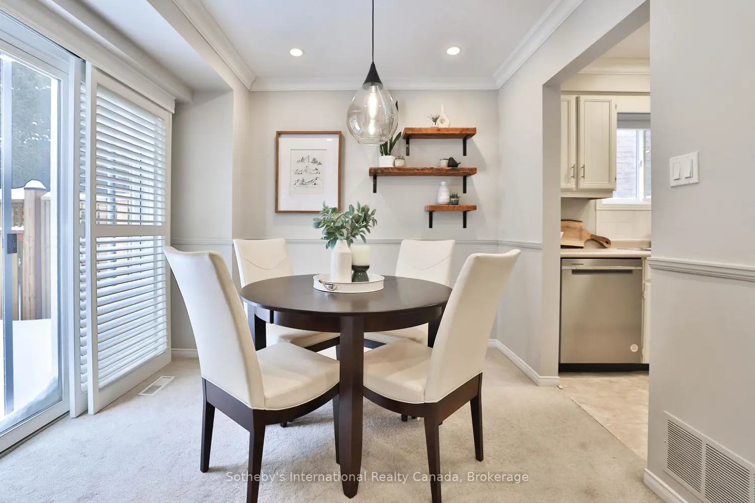 Additional image 7 of 5255 Lakeshore Road 7