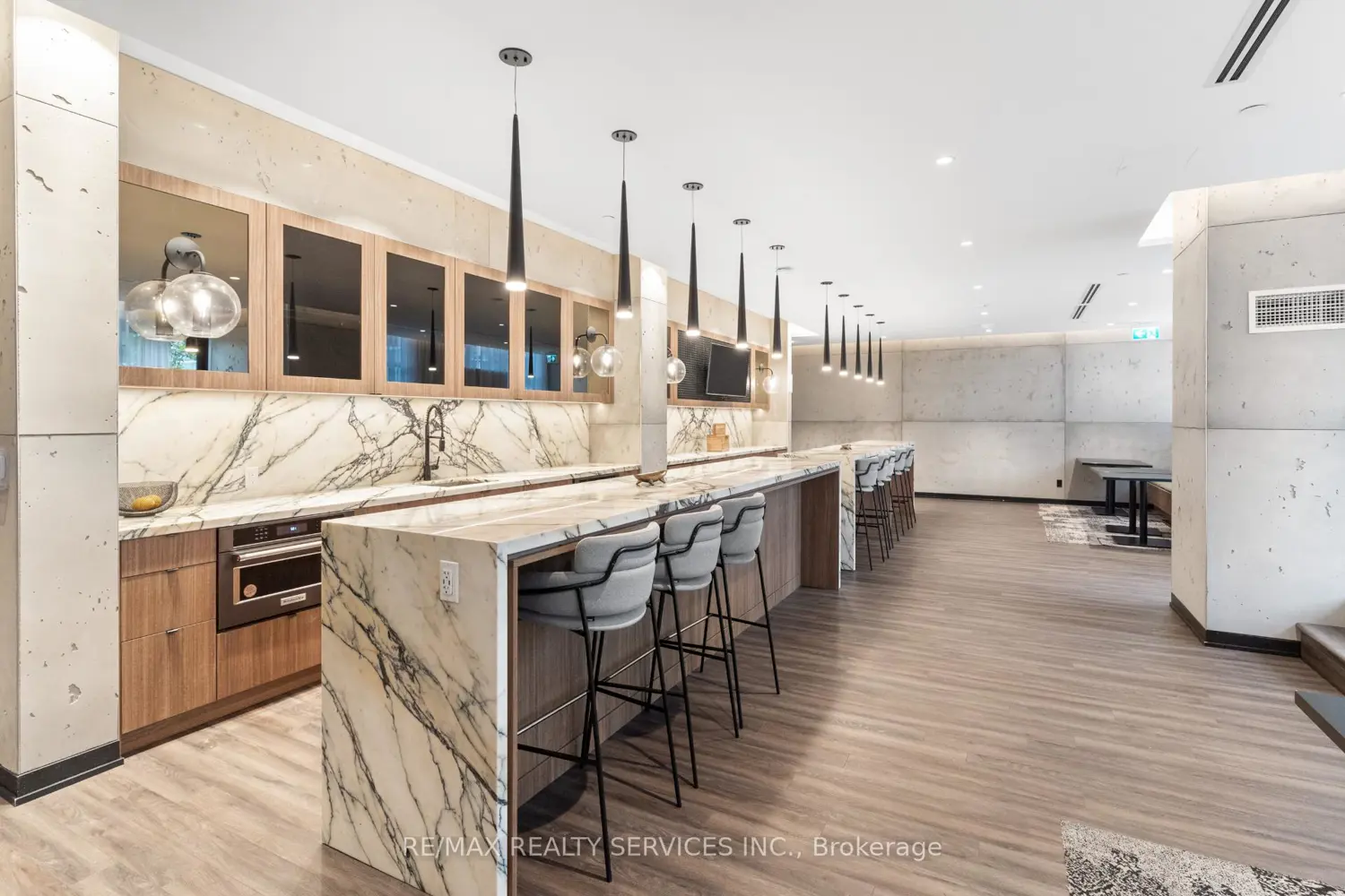 Additional image 17 of 251 Manitoba Street 115