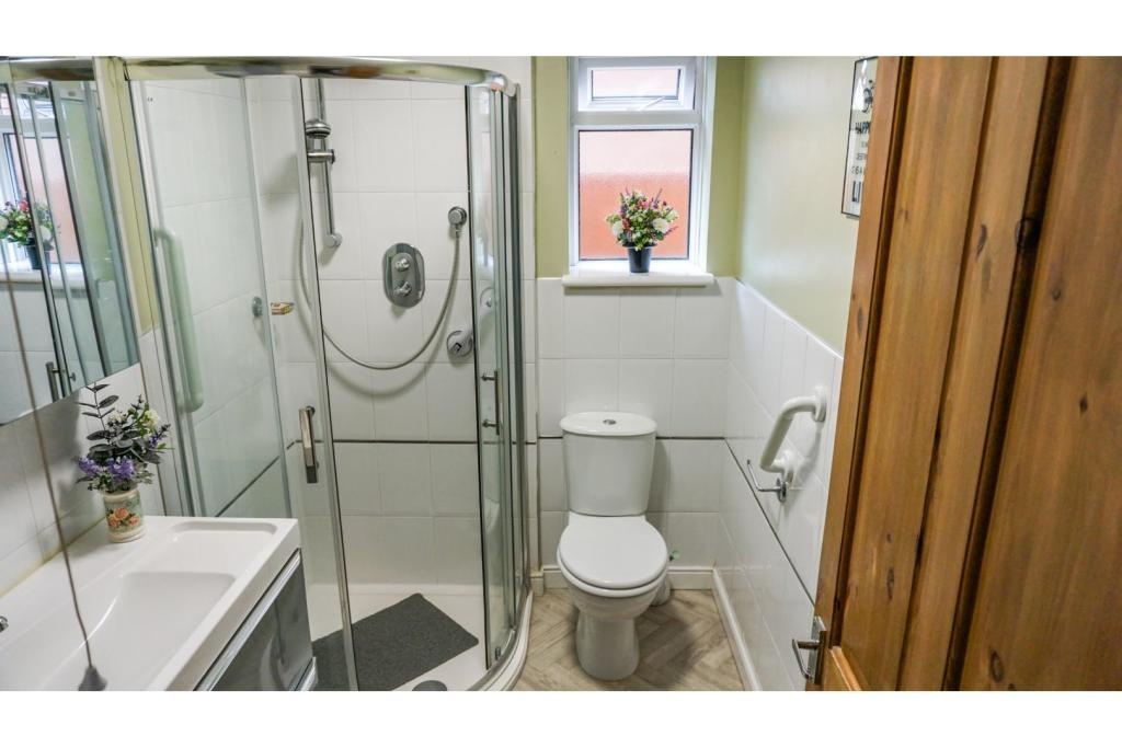 Additional image 7 of 2 Bed Maisonette, Levante Gardens, B33, N1 7GU