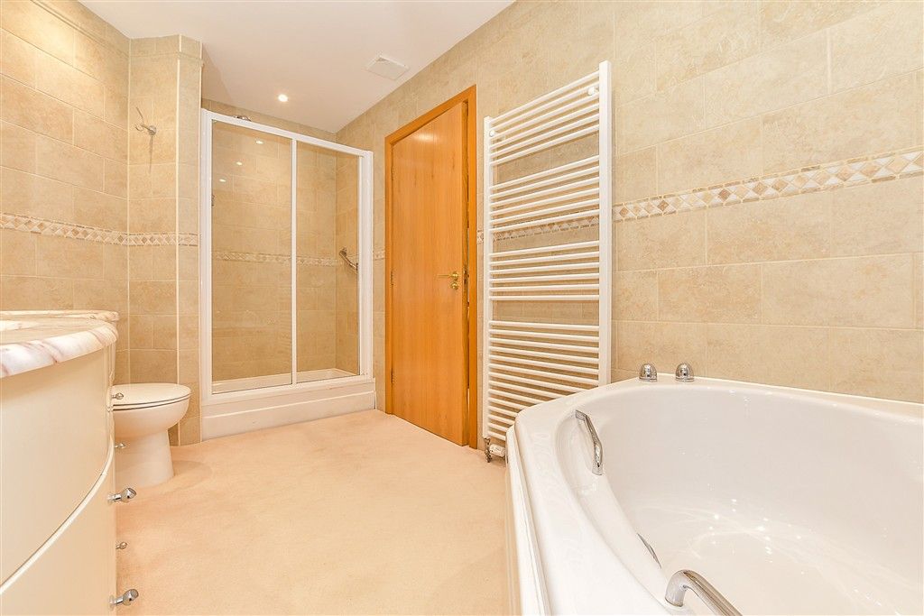 Additional image 8 of 3 bed flat for saleWarberry Park Gardens, Tunbridge Wells, Kent TN4