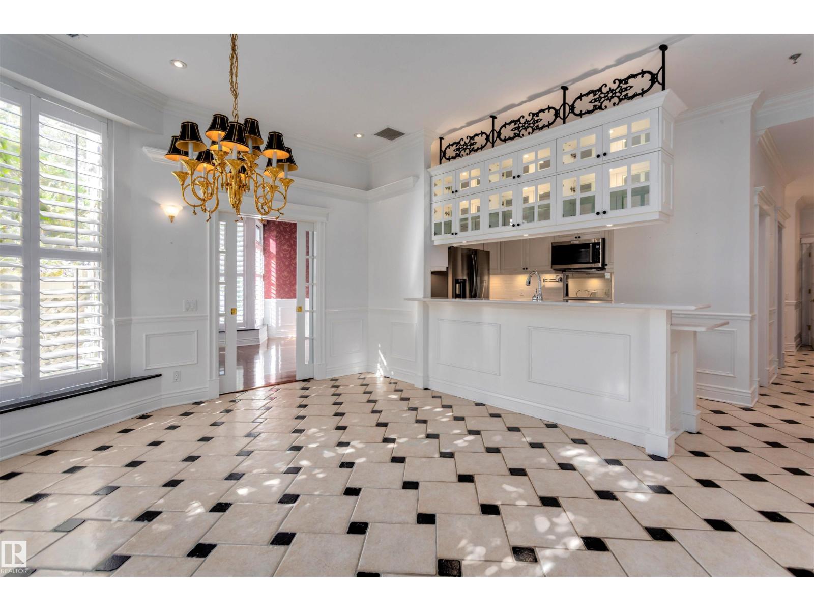 Additional image 2 of 102-11826 100 Avenue NW, Edmonton, AB, T5K0K3