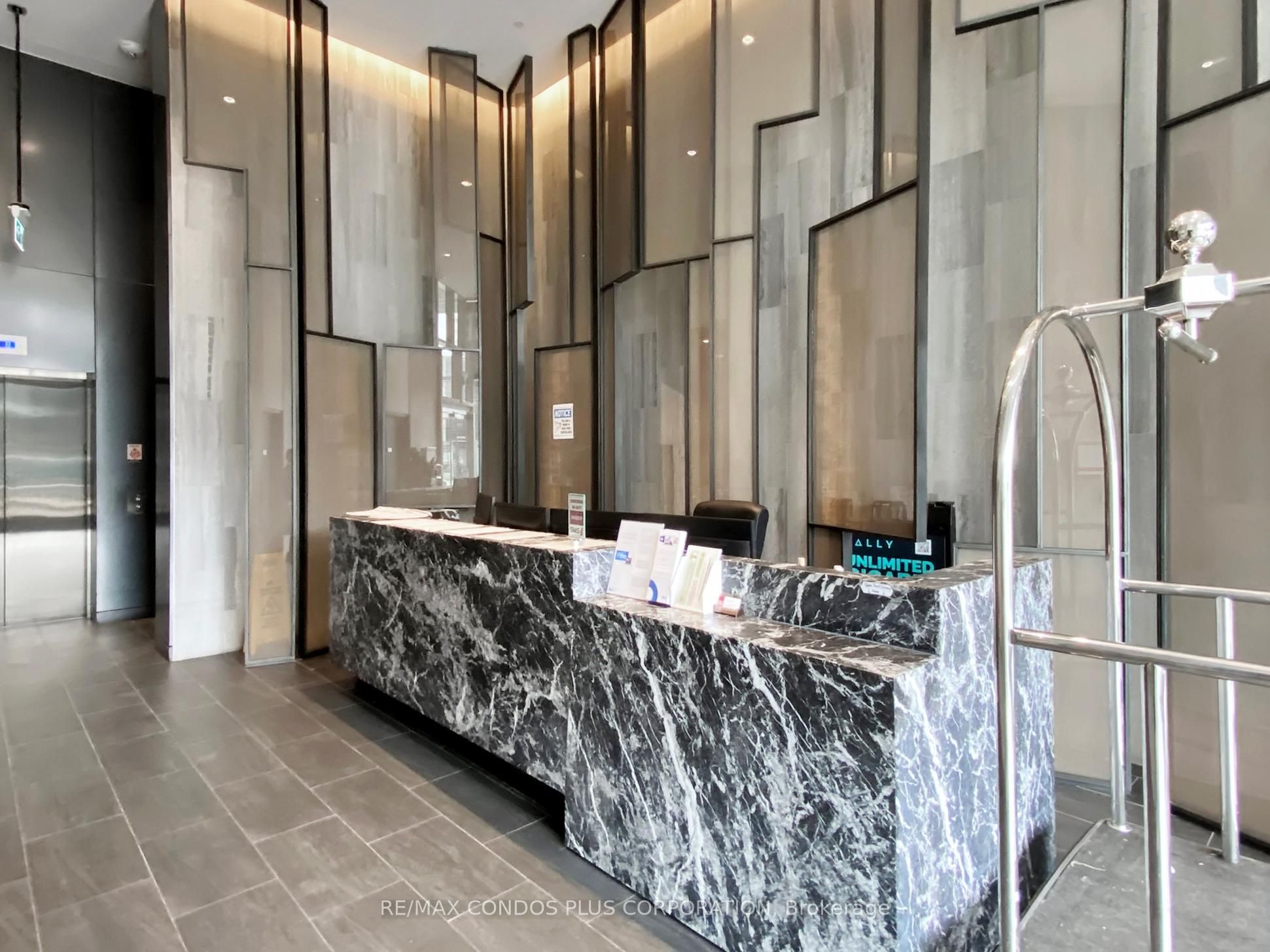 Additional image 5 of 410-27 Bathurst Street, Toronto, ON, M5V 0R1