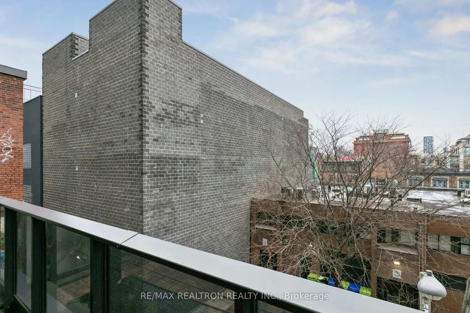 Additional image 20 of 330 Richmond Street 307