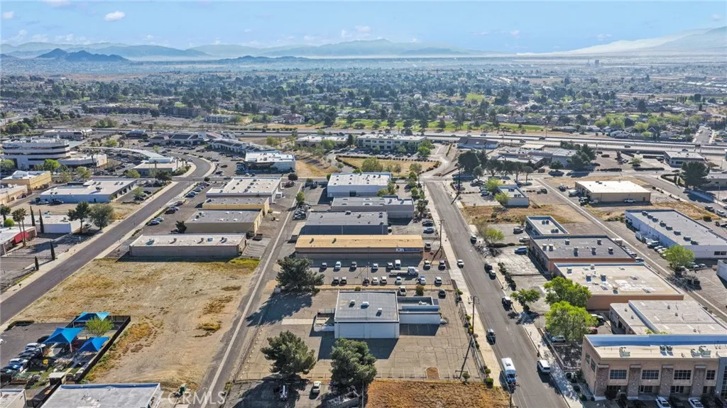 Additional image 38 of 15328 Bonanza Rd, Victorville, CA 92392