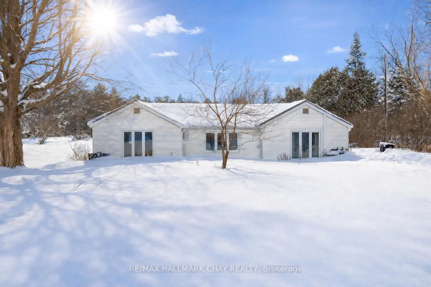 3302 Innisfil Beach Road