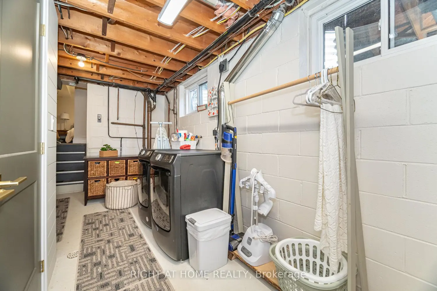 Additional image 17 of 5188 Cherryhill Crescent