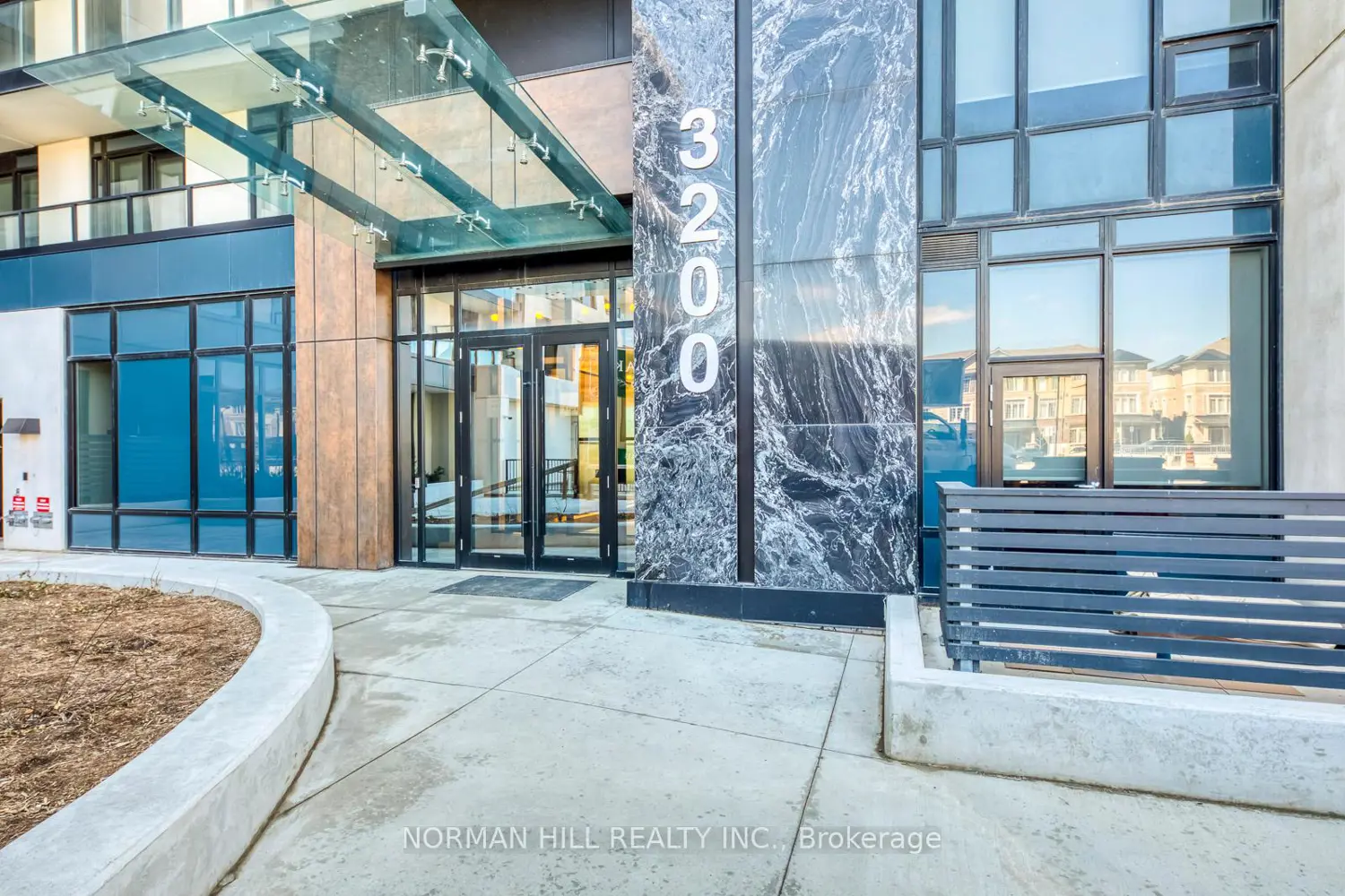 3200 William Coltson Avenue 913