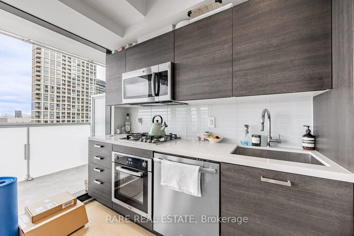 Additional image 16 of 11 Charlotte Street 2404