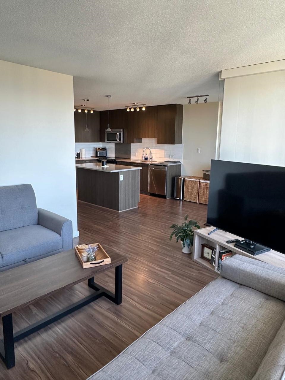 Additional image 3 of 3703-13325 102a Avenue, Surrey, BC, V3T 0J5
