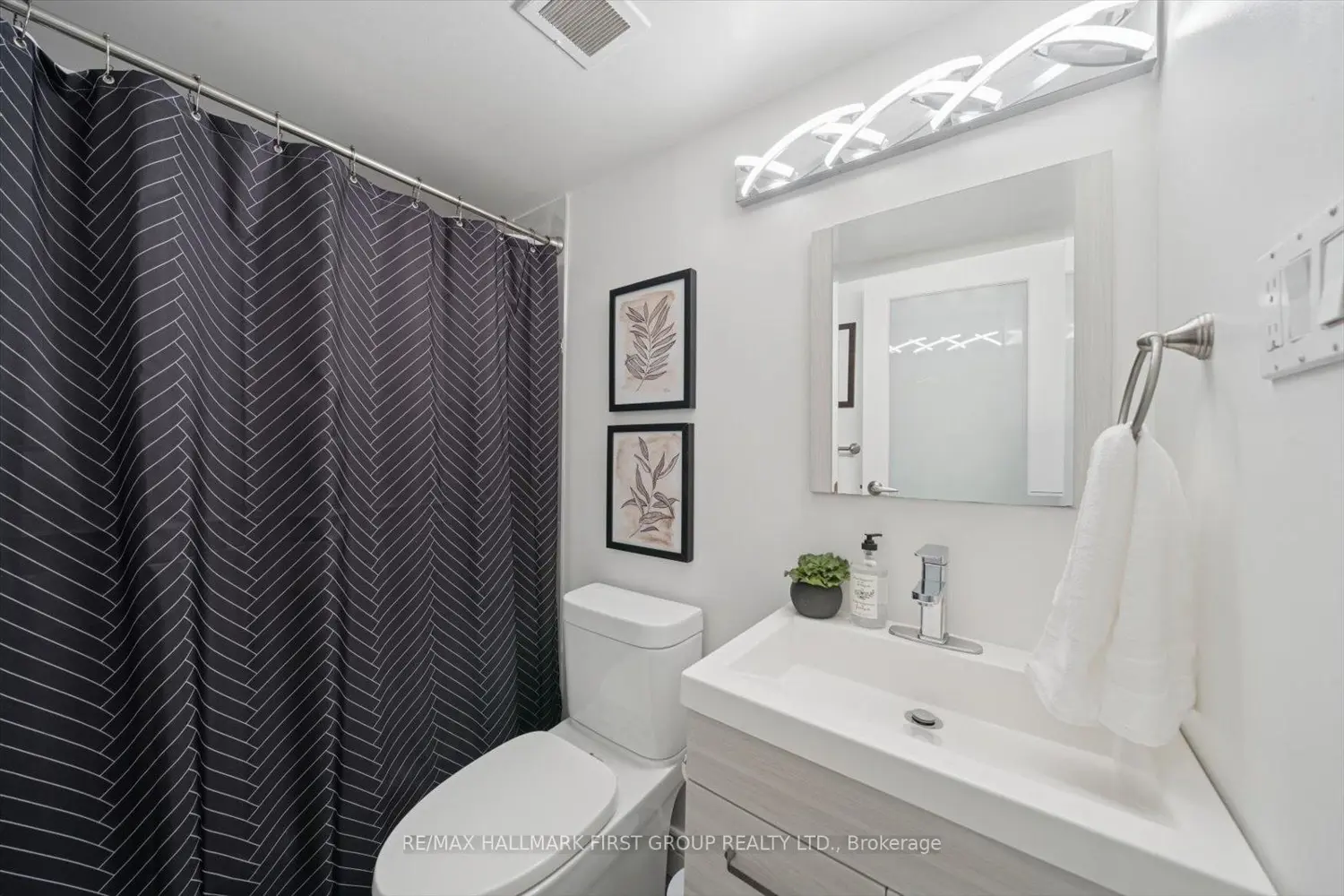 Additional image 15 of 1540 Pickering Parkway 303