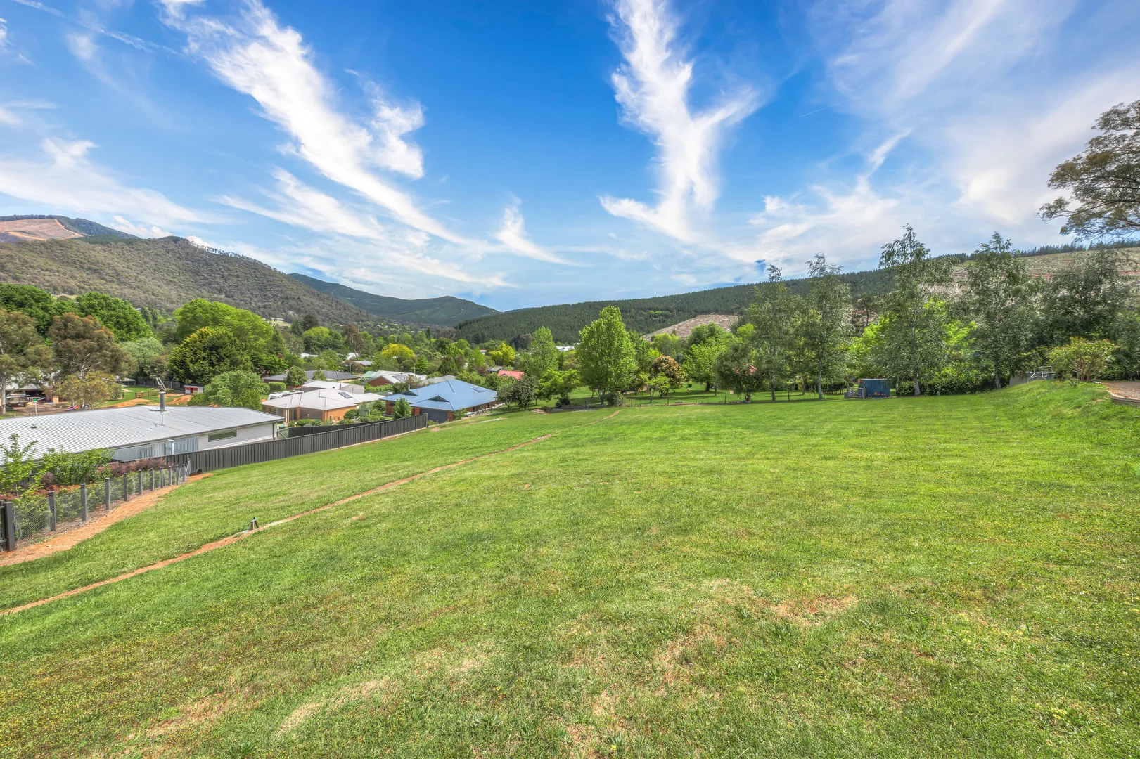 Additional image 8 of 15 Blue Hills Rise, Bright VIC 3741