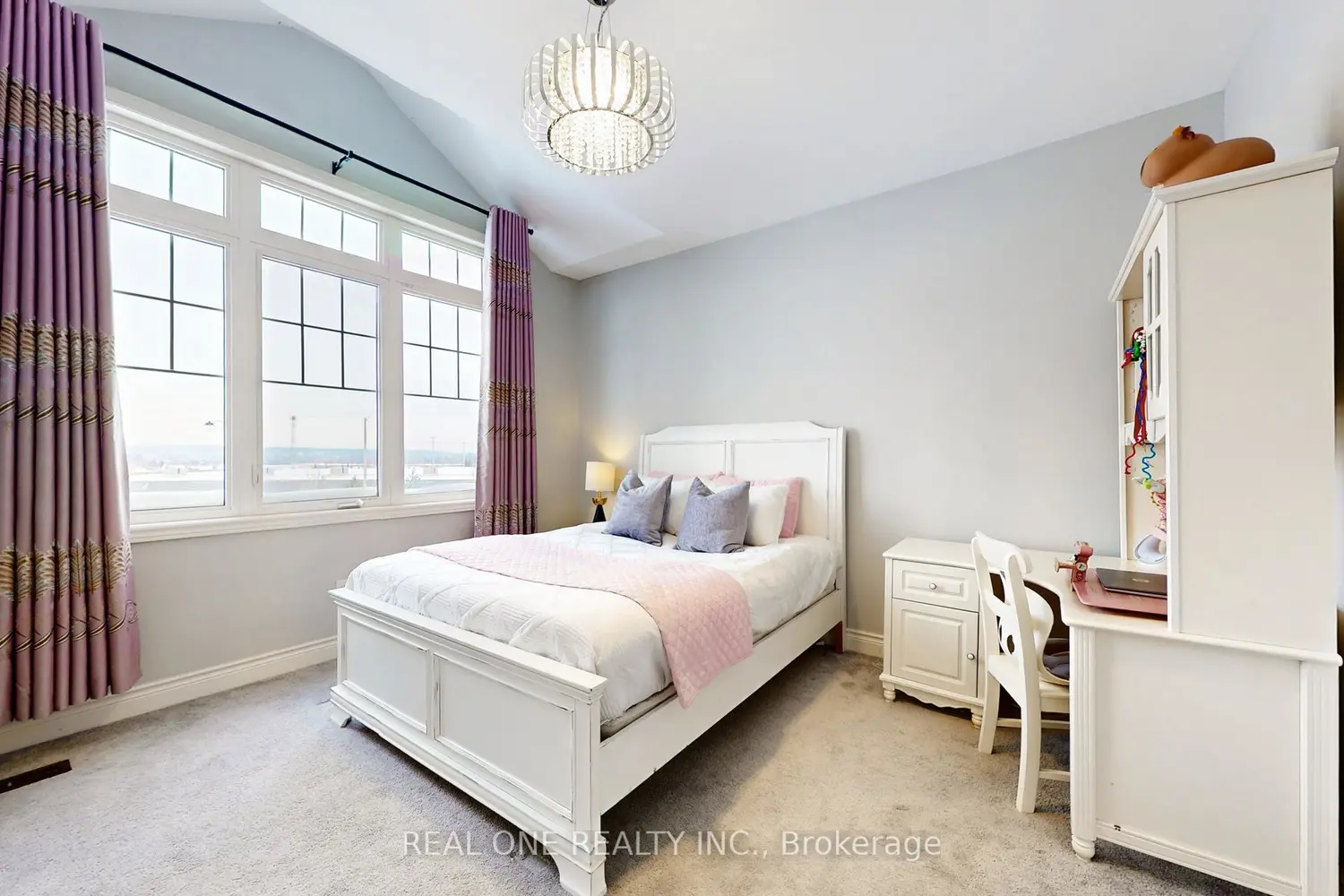 Additional image 18 of 11 Match Point Court