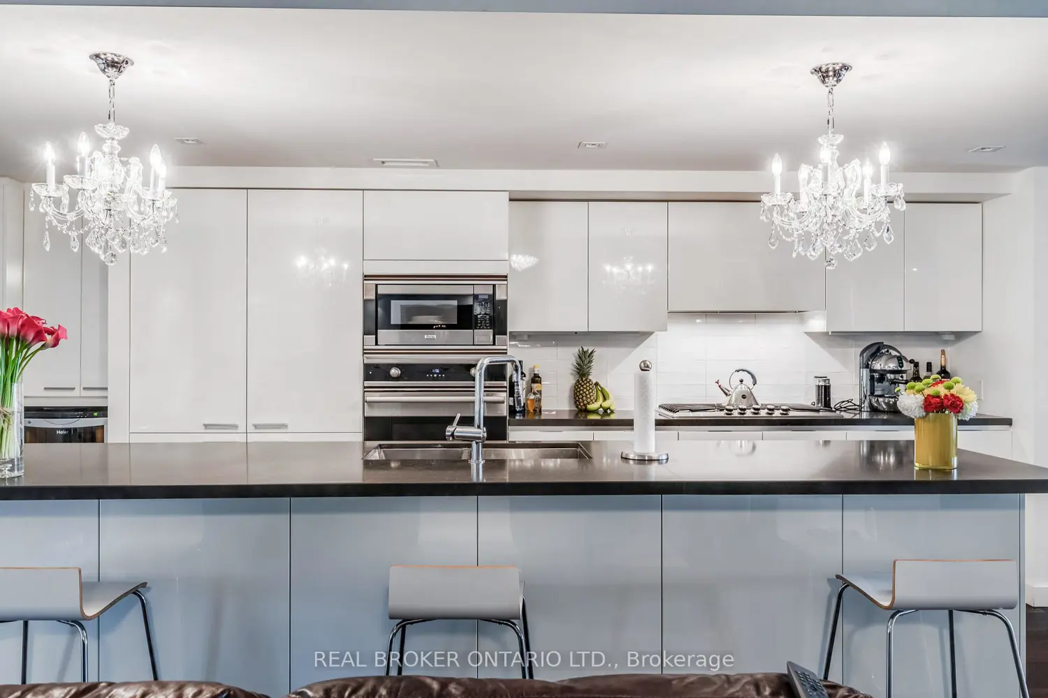 Additional image 5 of 500 Wellington Street 201