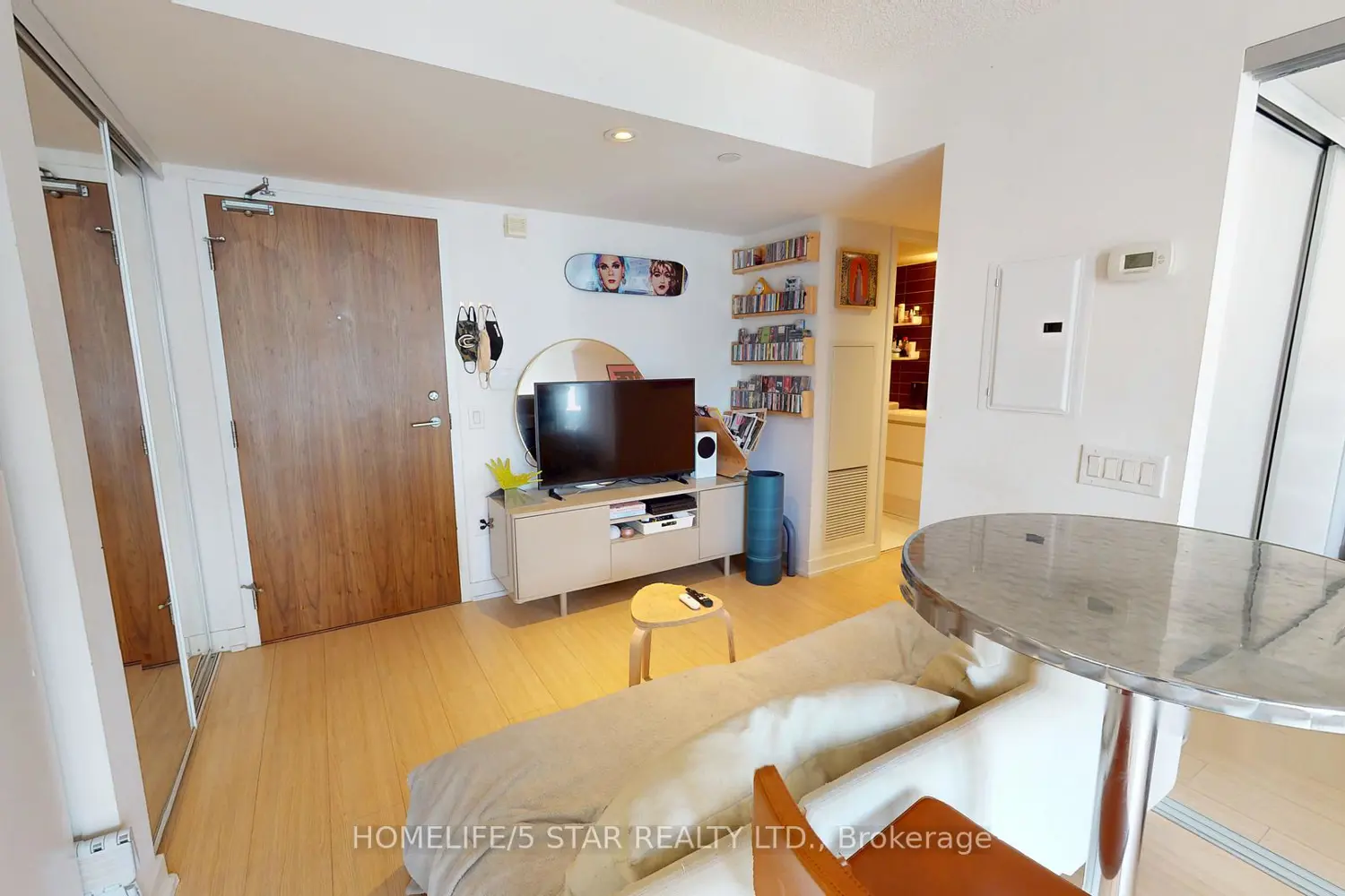 Additional image 20 of 85 Queens Wharf Road 619