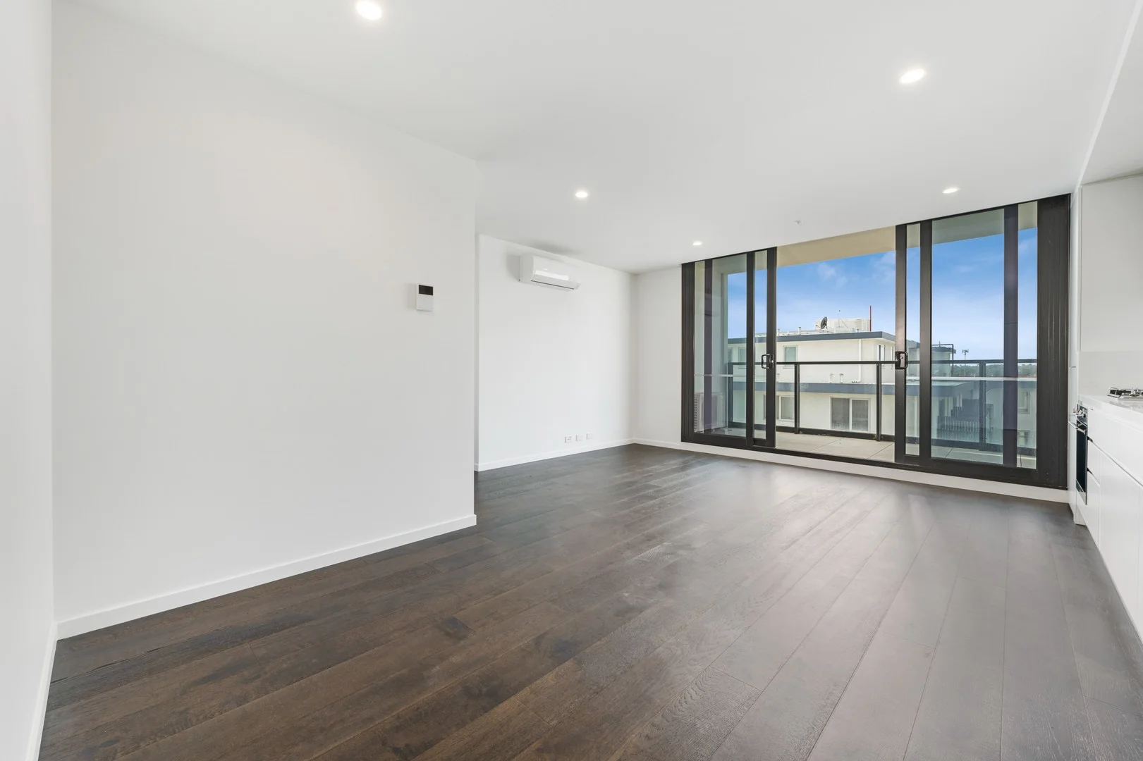 208/6 Dalgety Street, Oakleigh VIC 3166