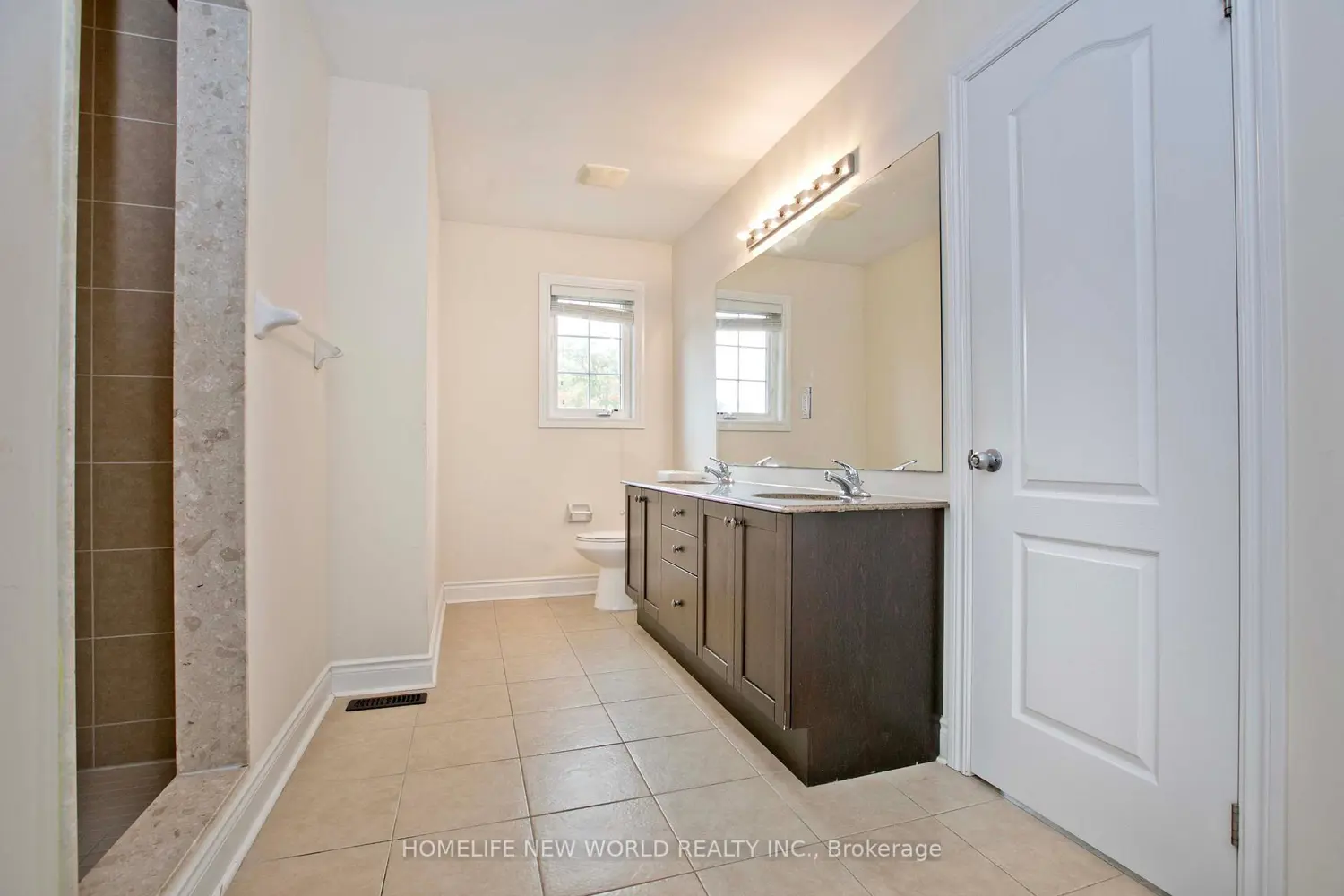 Additional image 16 of 1015 Ralston Crescent