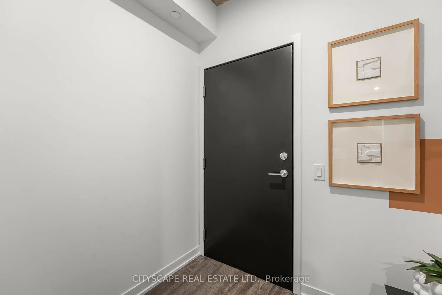 Additional image 2 of 1808 St Clair Avenue 911