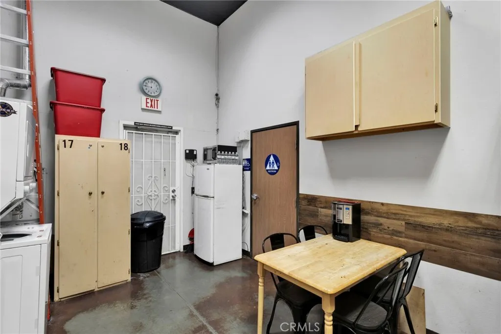 Additional image 25 of 12044 Dunia Road Unit B, Victorville, CA 92392