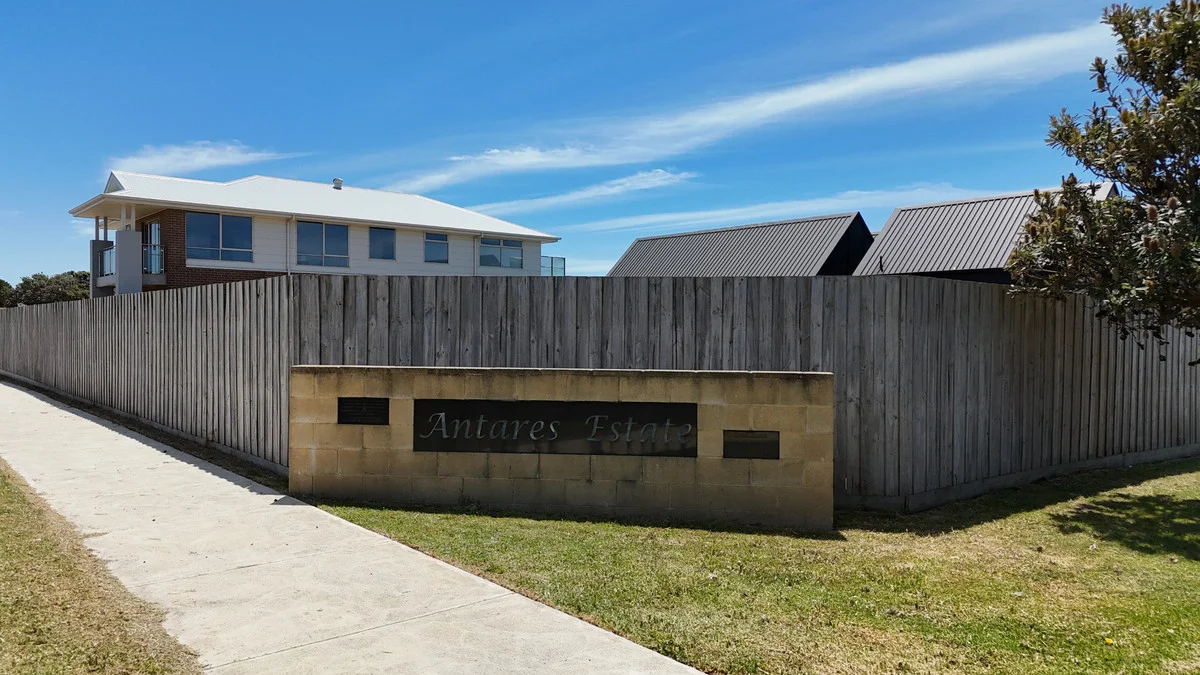 Additional image 4 of 1 Lochard Street, Peterborough VIC 3270