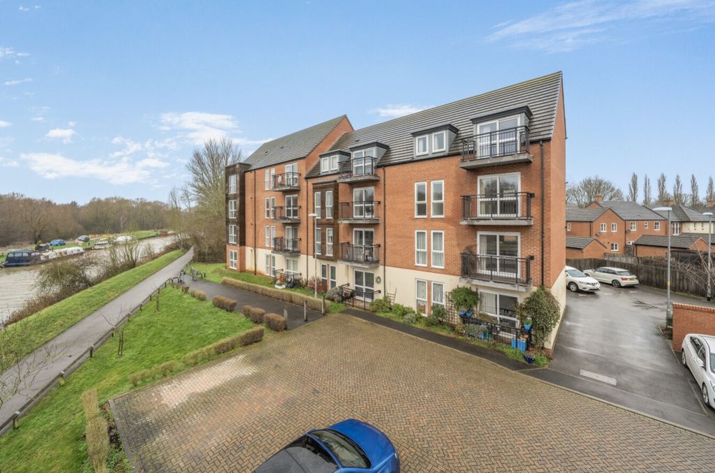 2 bed flat for saleAngelica Road, Lincoln, Lincolnshire LN1