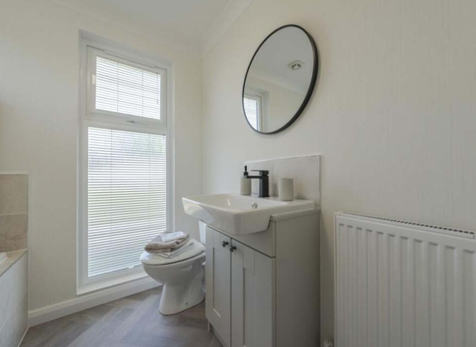 Additional image 10 of 2 bed mobile/park home for saleMoorbarns Lane, Lutterworth LE17
