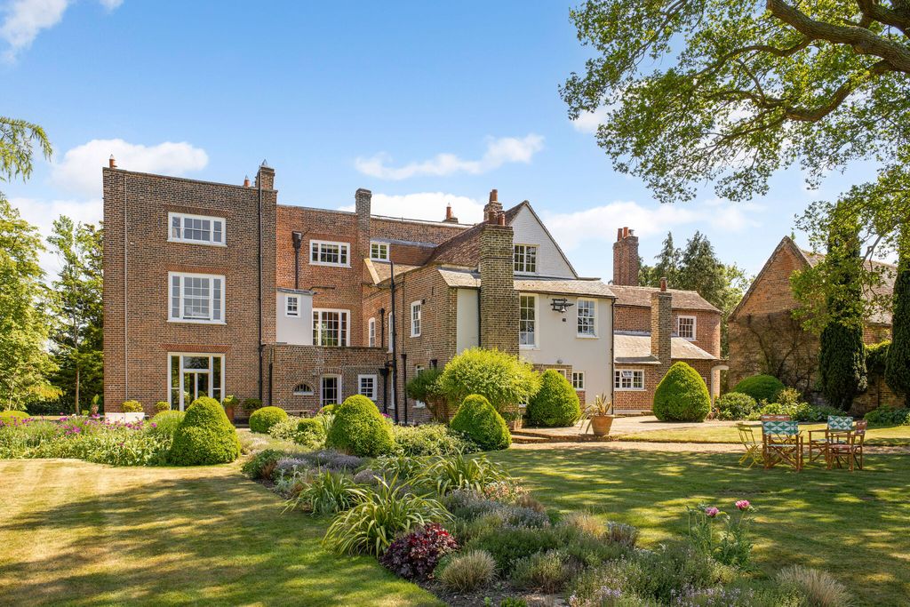 Additional image 20 of 9 bed detached house for saleAshendene Road, Bayford SG13