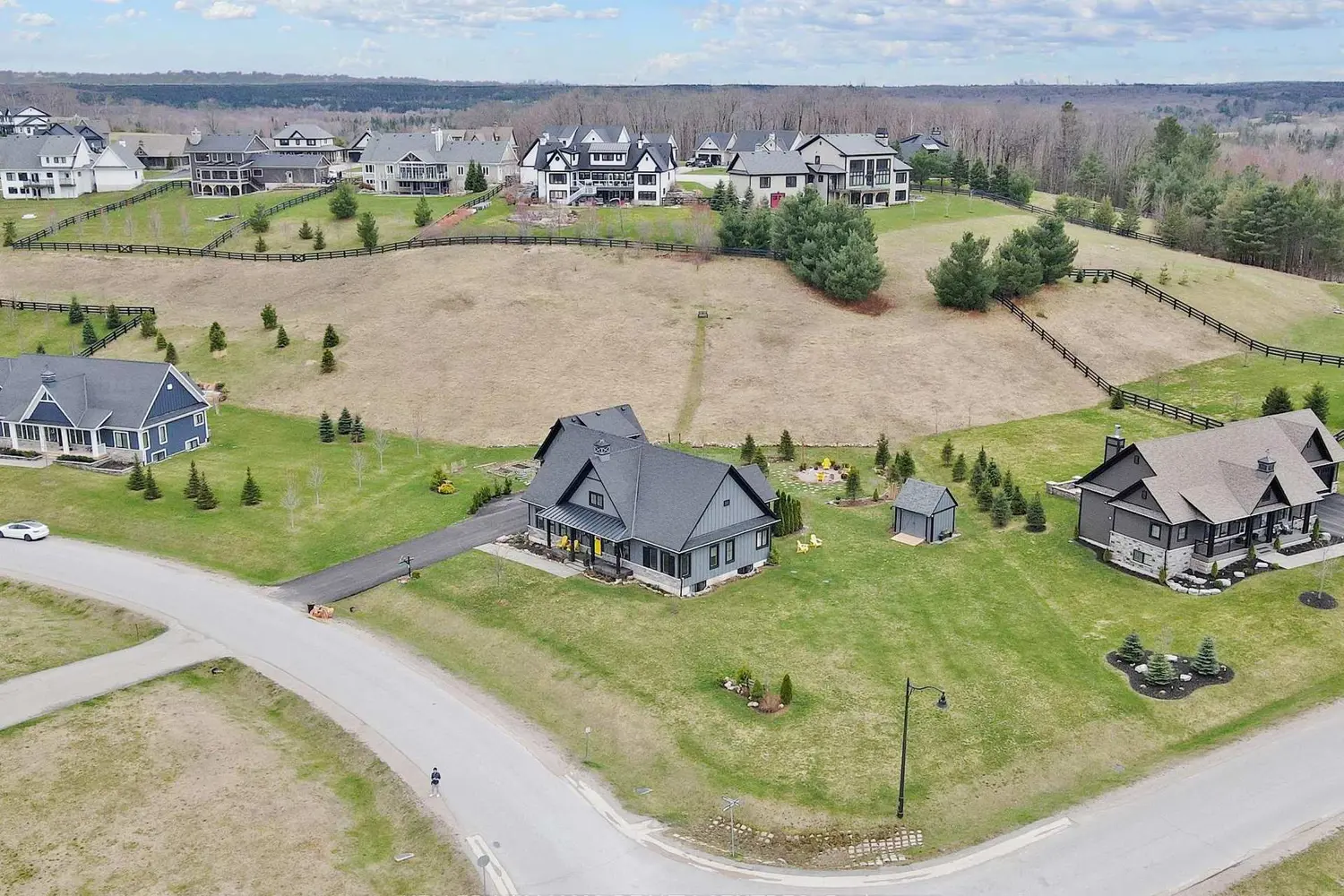 Additional image 15 of 2 Thoroughbred Drive