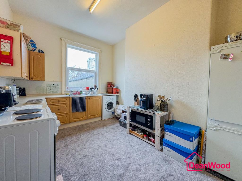 Additional image 7 of 5 bed flat for sale2 Maycroft, Mayhill, Ramsey, Isle Of Man IM8