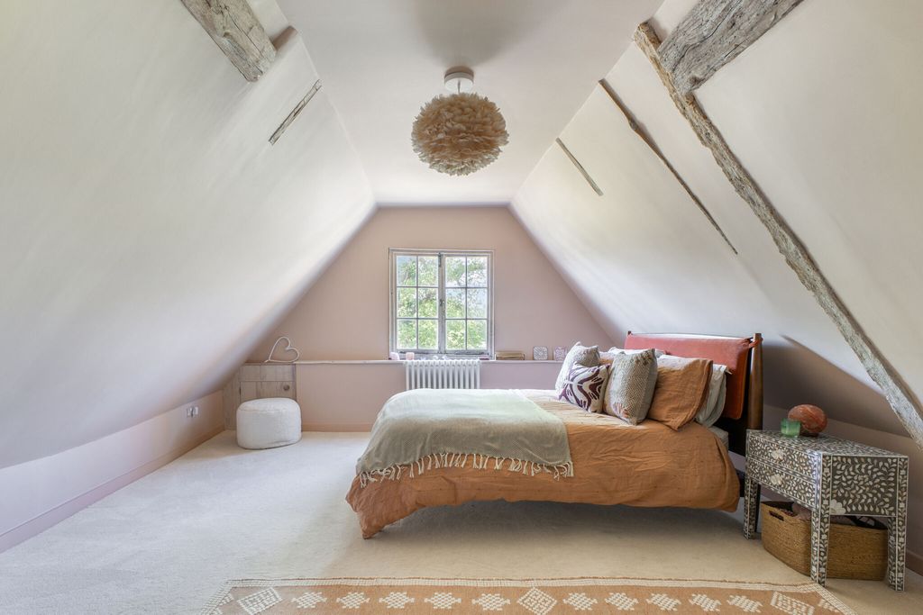 Additional image 17 of 9 bed detached house for saleAshendene Road, Bayford SG13