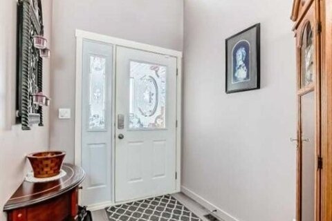 Additional image 8 of 232 Deschner Close, Red Deer, AB, T4R 3C2