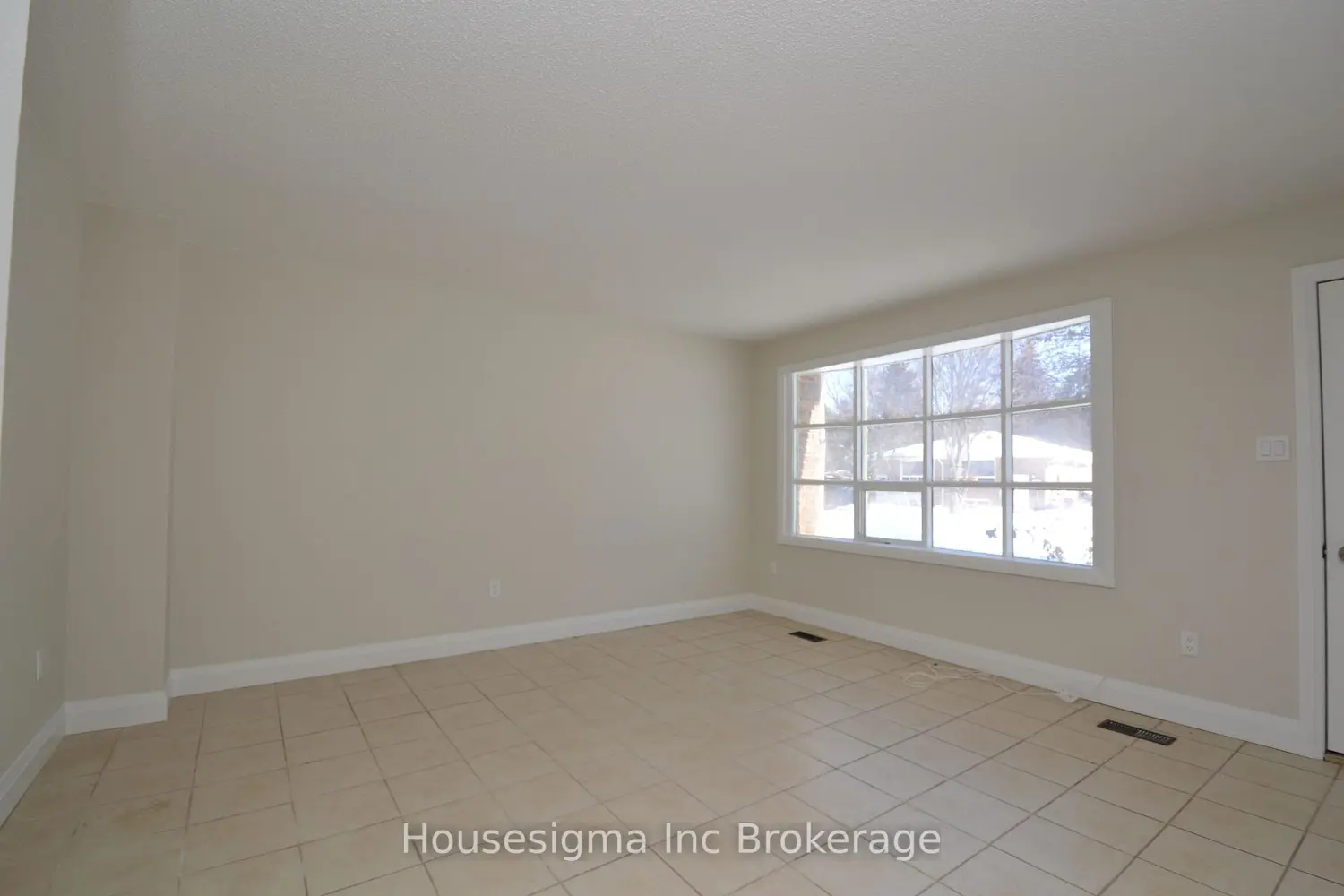 Additional image 5 of 190 Bay Street