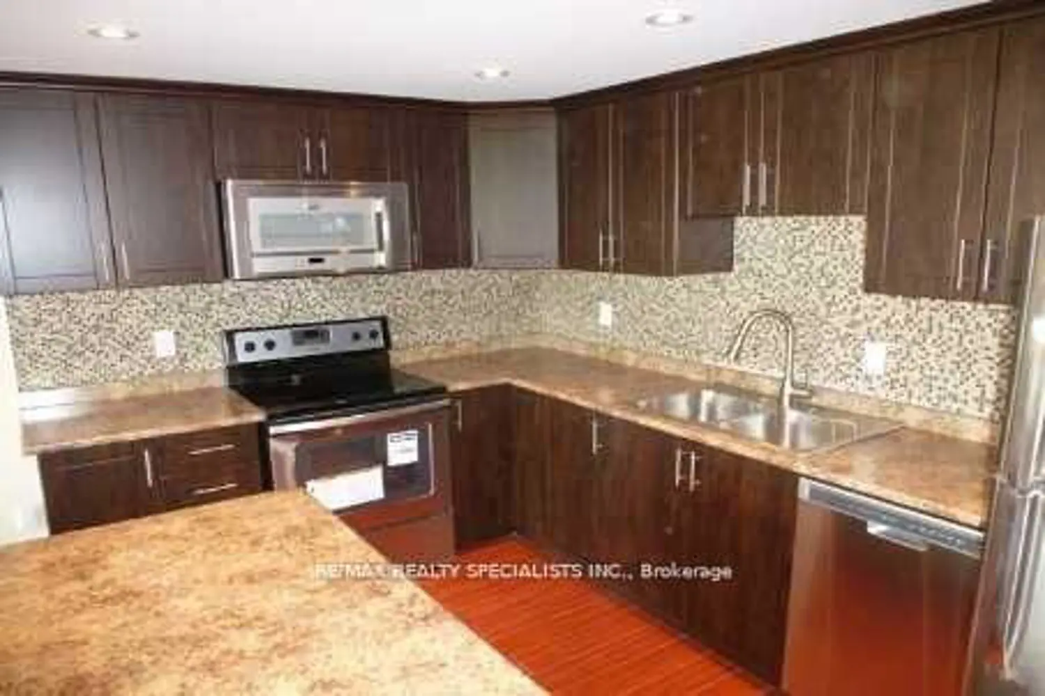 Additional image 3 of 188 Mill Street 413