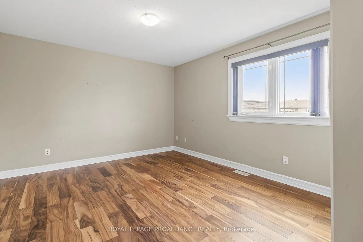 Additional image 13 of 1009 Crestwood Drive