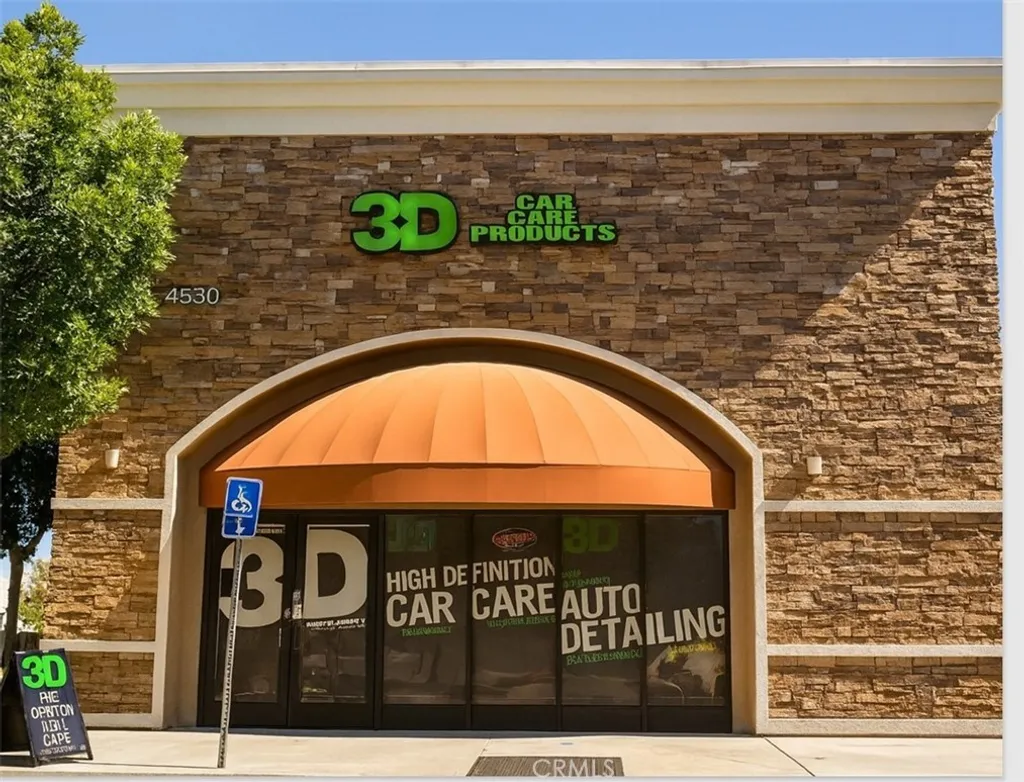 Additional image 2 of 10550 Sierra Ave Unit D, Fontana, CA 92337