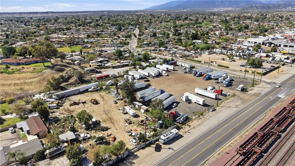 Additional image 21 of 2035 W 1st Ave, San Bernardino, CA 92407