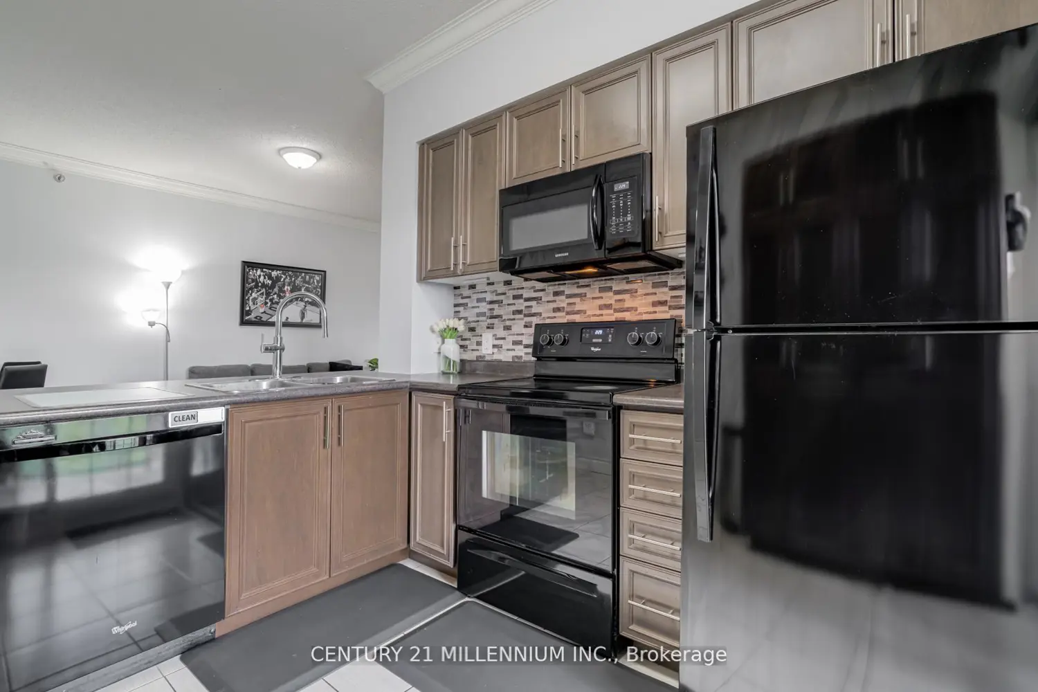 Additional image 9 of 1440 Gordon Street 414