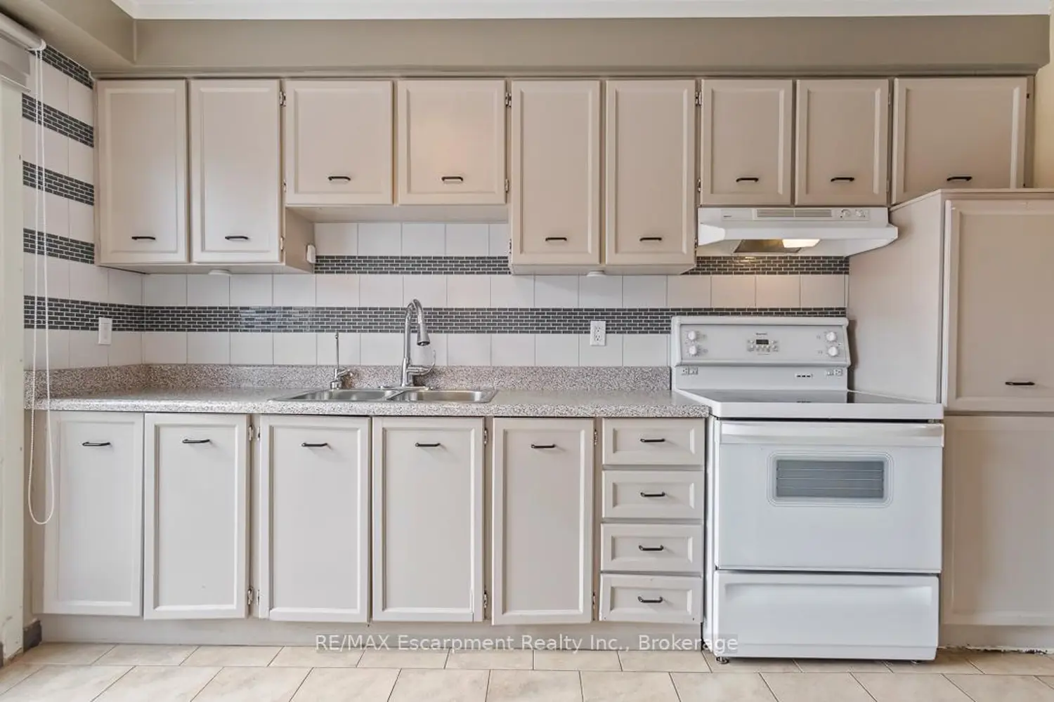 Additional image 3 of 750 Burnhamthorpe Road 25