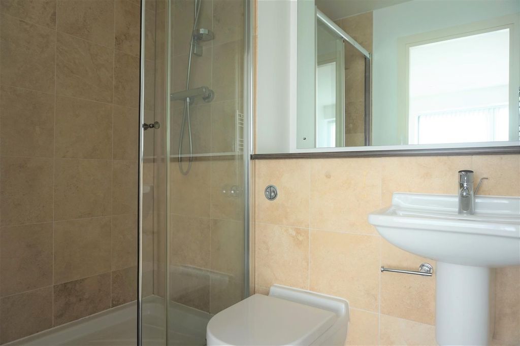 Additional image 5 of 2 bed flat for saleAlexandra Tower, Princes Parade, Liverpool L3