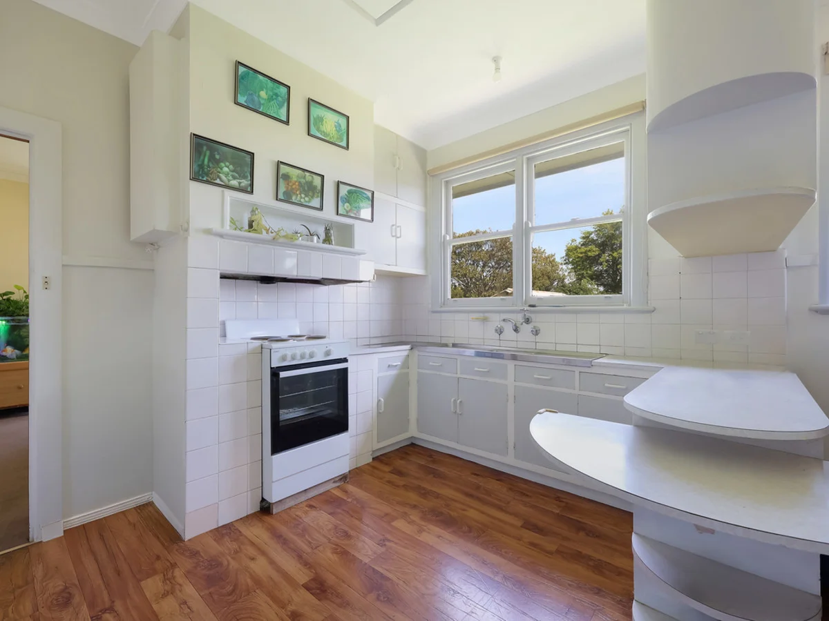 Additional image 2 of 62 Shaw Street, Mortlake VIC 3272